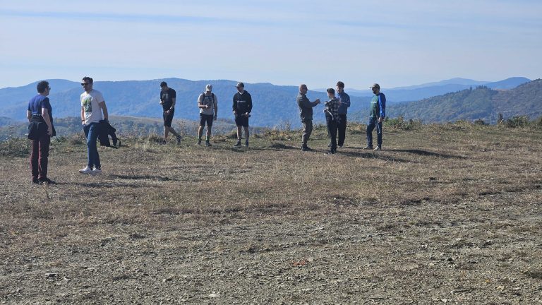 Hermix-team-on-a-mountain-peak